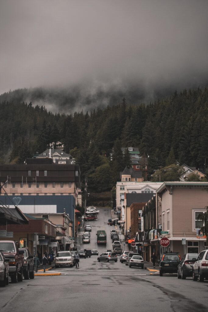 photo-downtown-ketchikan-Alaska