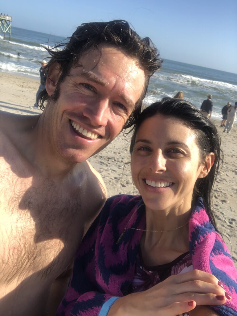 couple-beach